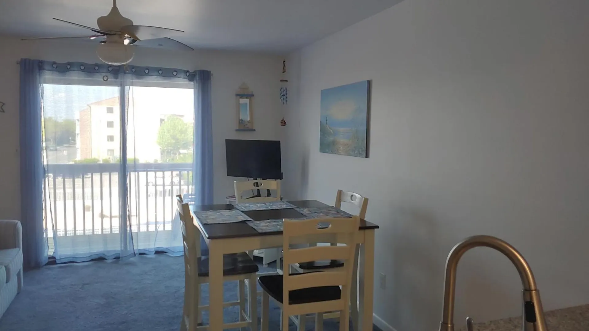 Jockey Beach Club 323 Ocean City Apartment